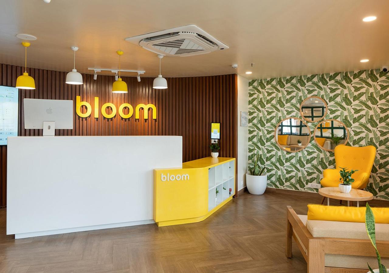 Bloom Hotel Financial District Hyderabad Exterior foto